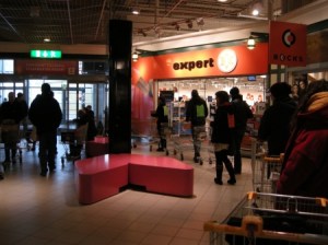 Line%20of%20shopping%20cats%203